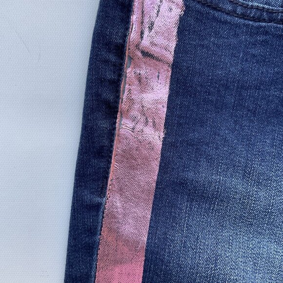 Guess Women’s Mid Rise Skinny Jeans Cropped Leg W/Tuxedo Foil Striped Size 28 - Picture 6 of 11